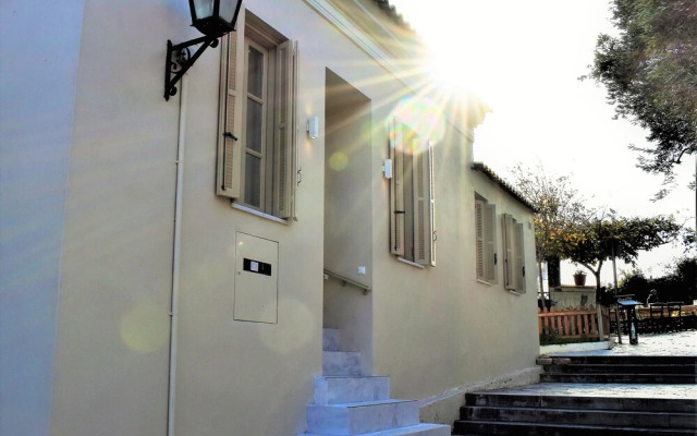 Acropolis Suites