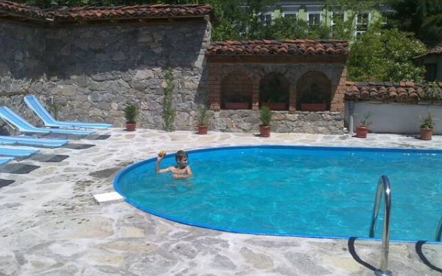 Guest Houses Todorini Kashti