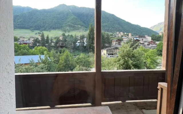 Mushkudiani Manor