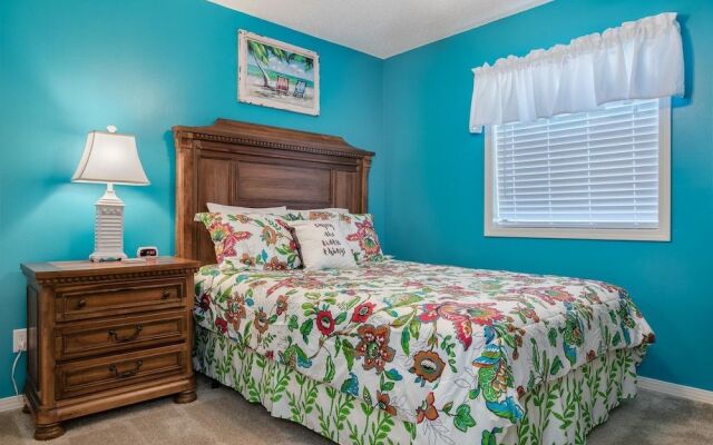 Seaside Beach and Raquet 4710