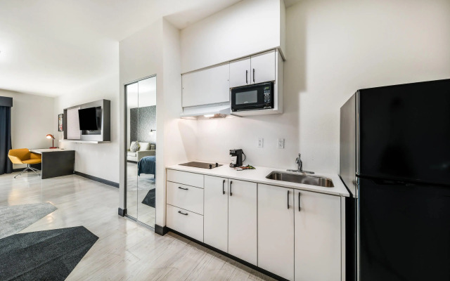 Hy-Lo Hotel, an Ascend Collection Hotel