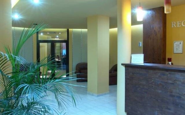 Oasis Hotel