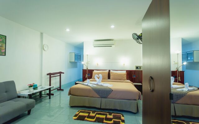 Rabbit Mansion Patong Hotel