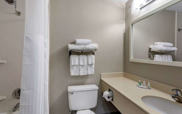 Clarion Inn