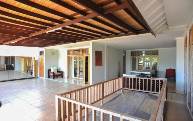 艾里巴厘岛生态丹帕沙沙努汉都亚 10x 酒店(Airy Eco Sanur Hang Tuah 10X Denpasar Bali)