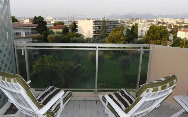 Karolina Properties - Ascot Appartement