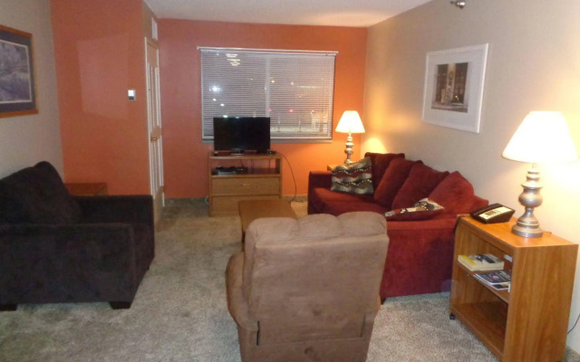 Riverview Suites
