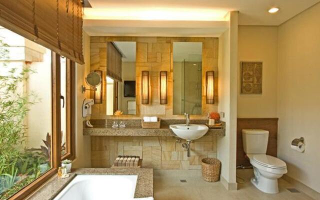 Crimson Resort and Spa Mactan