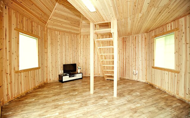 Hwacheon Finland Village Pension