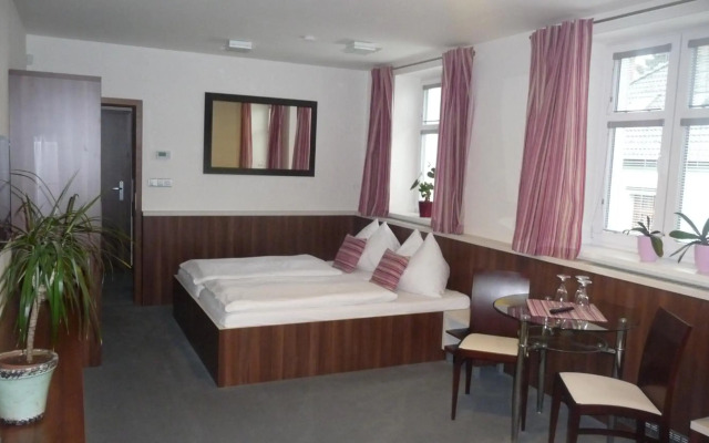 Graphic Hotel