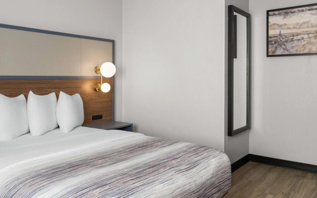 AmericInn by Wyndham Urbana/Champaign University Area