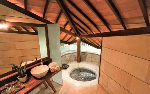4 Bedroom Big Garden Villa
