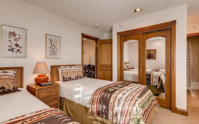 Westwind 406 2BD 2BA Gold Condo