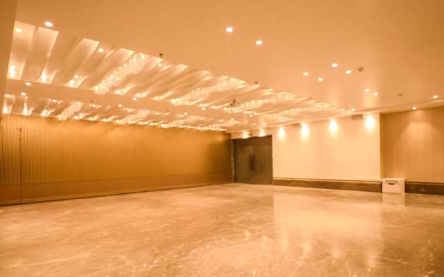 Hotel Mvr Grand