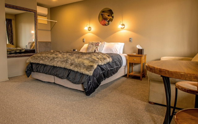 Blue Ridge Studios and Bed & Breakfast