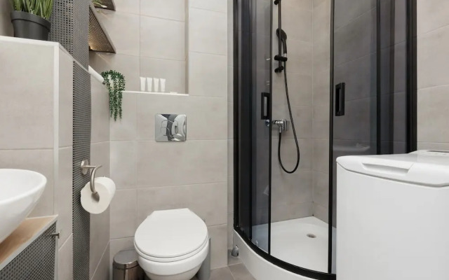 City Center Apartment by Renters