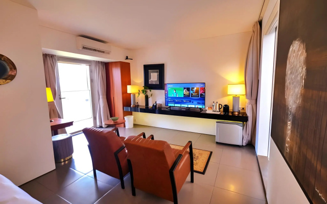 Bumi Semilir Hotel – Guest Rooms – Parompong