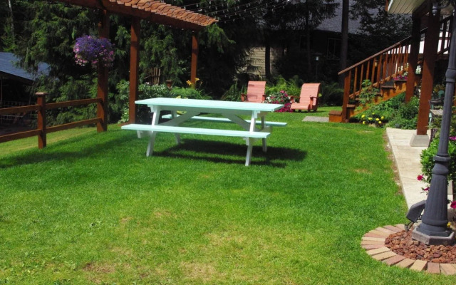 Wyndhaven Cottage Bed & Breakfast