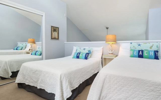 Palm Beach Club 2-249