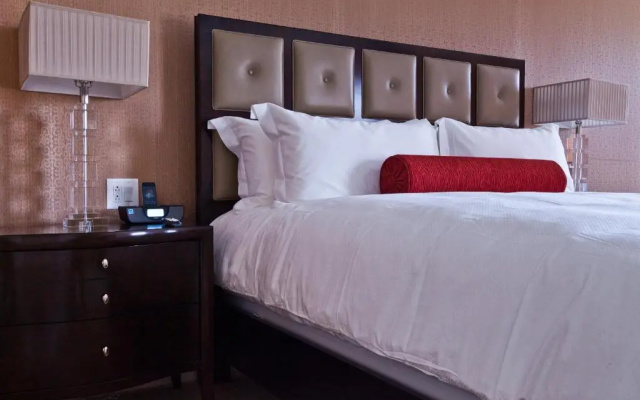 Town & Country Inn and Suites