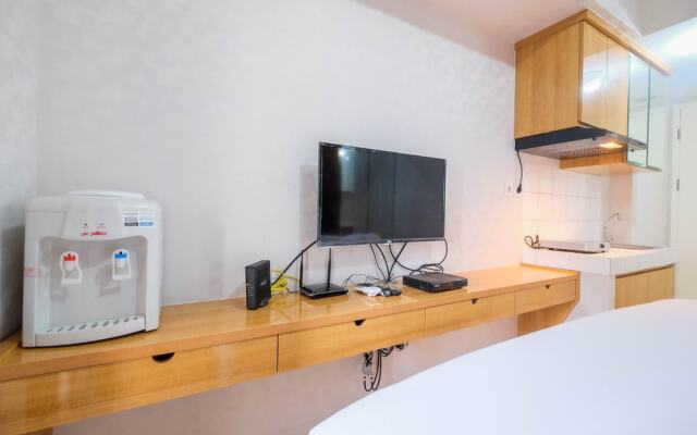 Elegant Studio Room The Springlake Summarecon Apartment