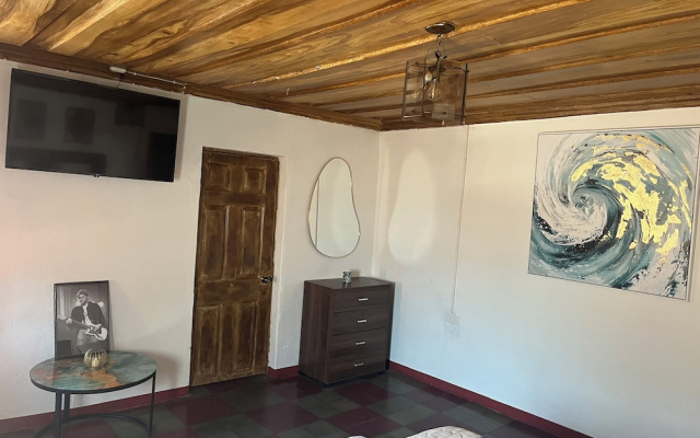 Club 27  Hostal Cafe & Spa