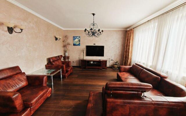 Booking39 on Leni Golikova Street