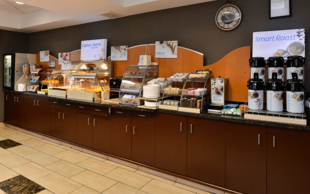 Holiday Inn Express Hotel & Suites Edmonton North by IHG