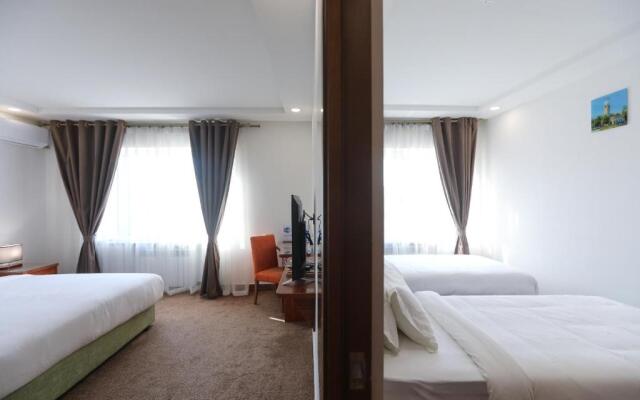 Sunrise Hotel 日升酒店