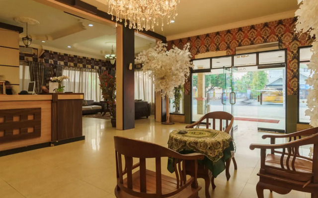 RedDoorz Plus @ Hotel Sempurna Watervang Lubuk Linggau