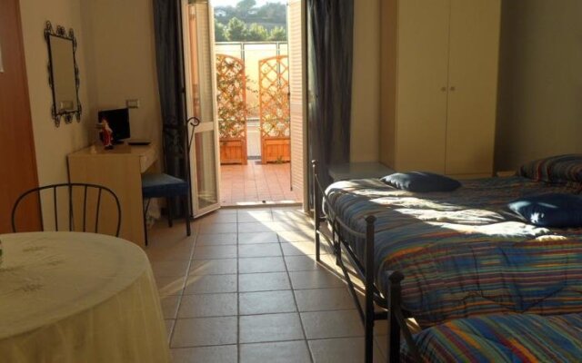 A Due Passi Dal Mare B&B