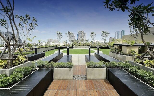 Апартаменты Locals Sathorn Siamese Nang Linchee