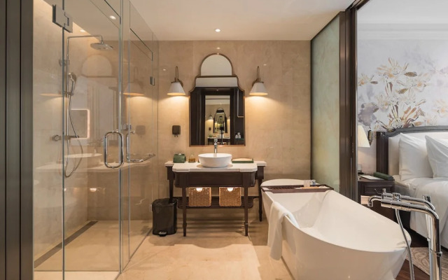 Golden Sun Hotel - Dalat