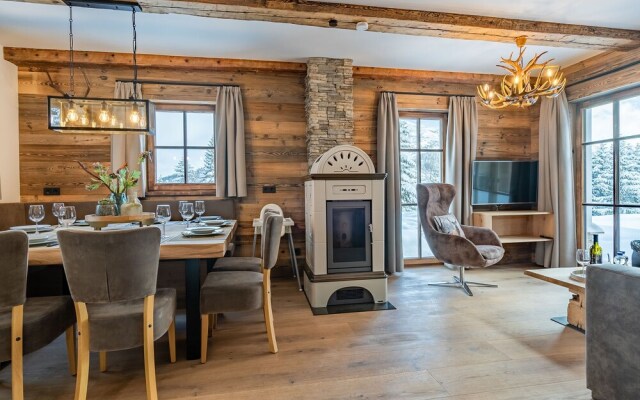 Quaint Chalet near Skiing Area in Katschberghöhe