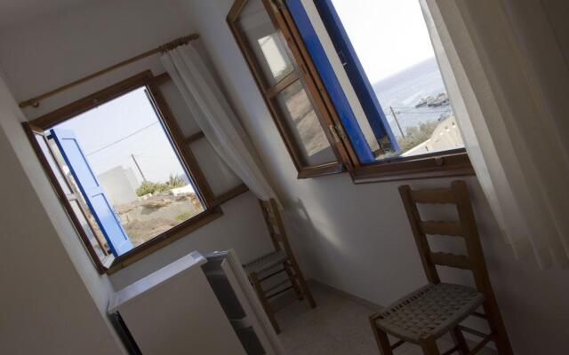 Perigiali Rooms & Apartments Folegandros