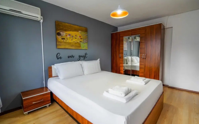 Serene and Central Flat With Balcony in Muratpasa