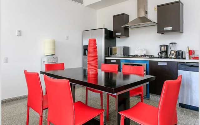 Infinito 21 PH & Jacuzzi by Tripintravel