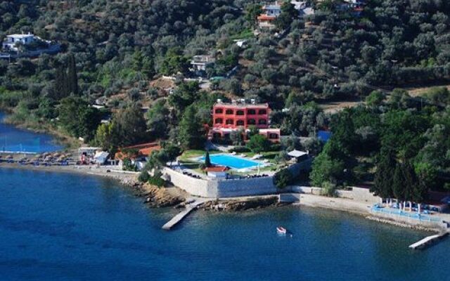 Aliki Beach Hotel