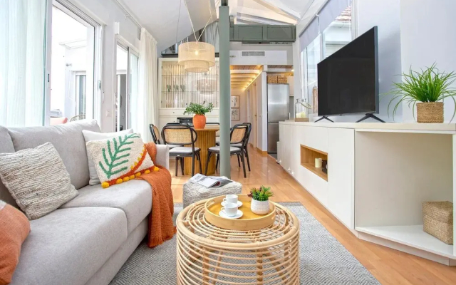 Stylish Penthouse Private Terrace Plaza Mitjana