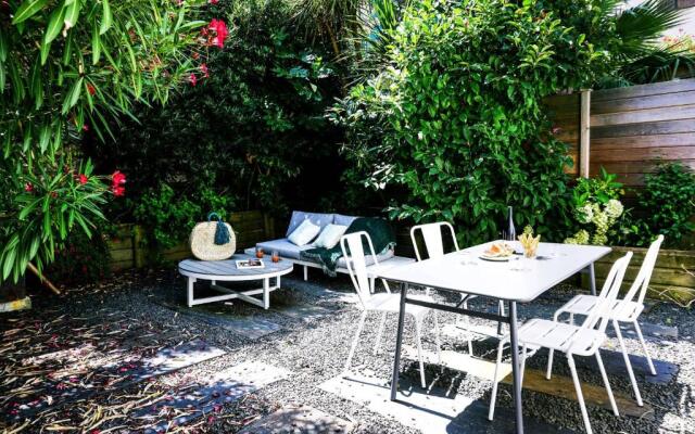 COCOON KEYWEEK Holiday House with lovely patio in Biarritz city center