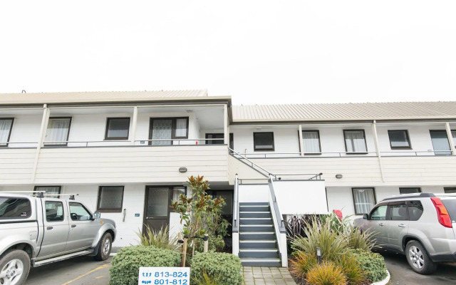 Airport Gateway Motor Lodge