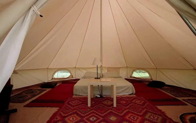 Glamping at a Lovely Tent in Skiaxtro- Marathopoli