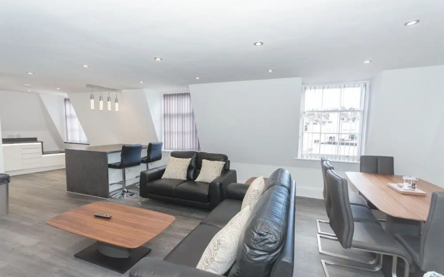 3 Bed- The Regency Suite