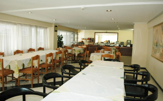 Omiros Hotel