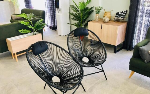 Enclave Business Hotel