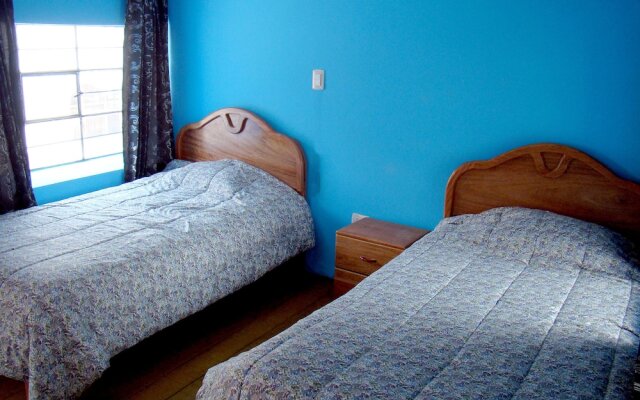 Tupackers Hostel