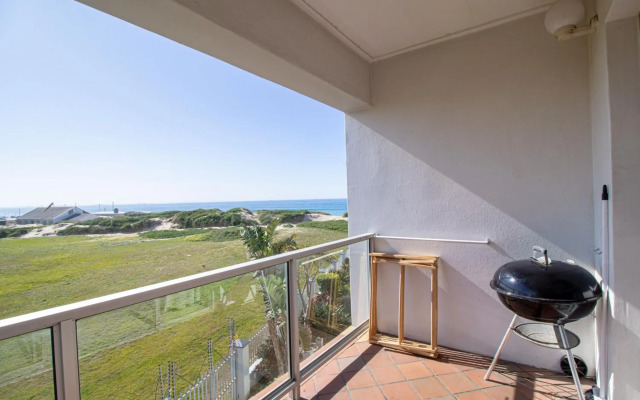 Modern Seaview Apartment