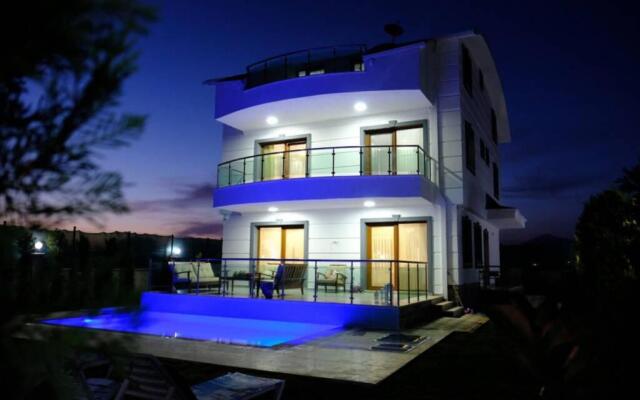 Kardelen Vi̇lla