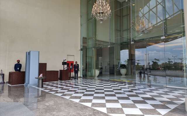 The Leela Bhartiya City Bengaluru