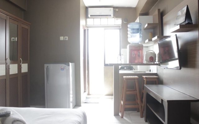 Minimalist Studio Room At Gateway Ahmad Yani Cicadas Apartment – Guest Rooms – Bandung